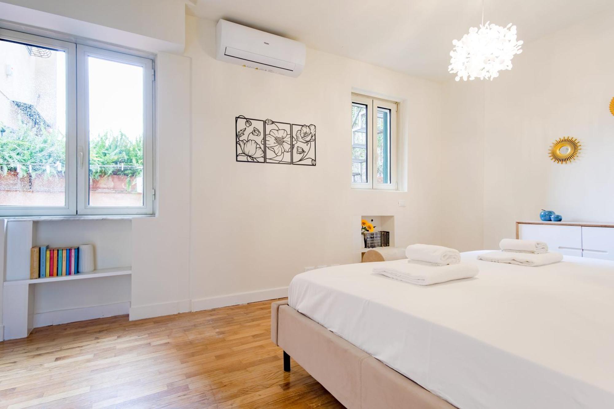 Elegantis Monti Royal With Private Terrace Rom