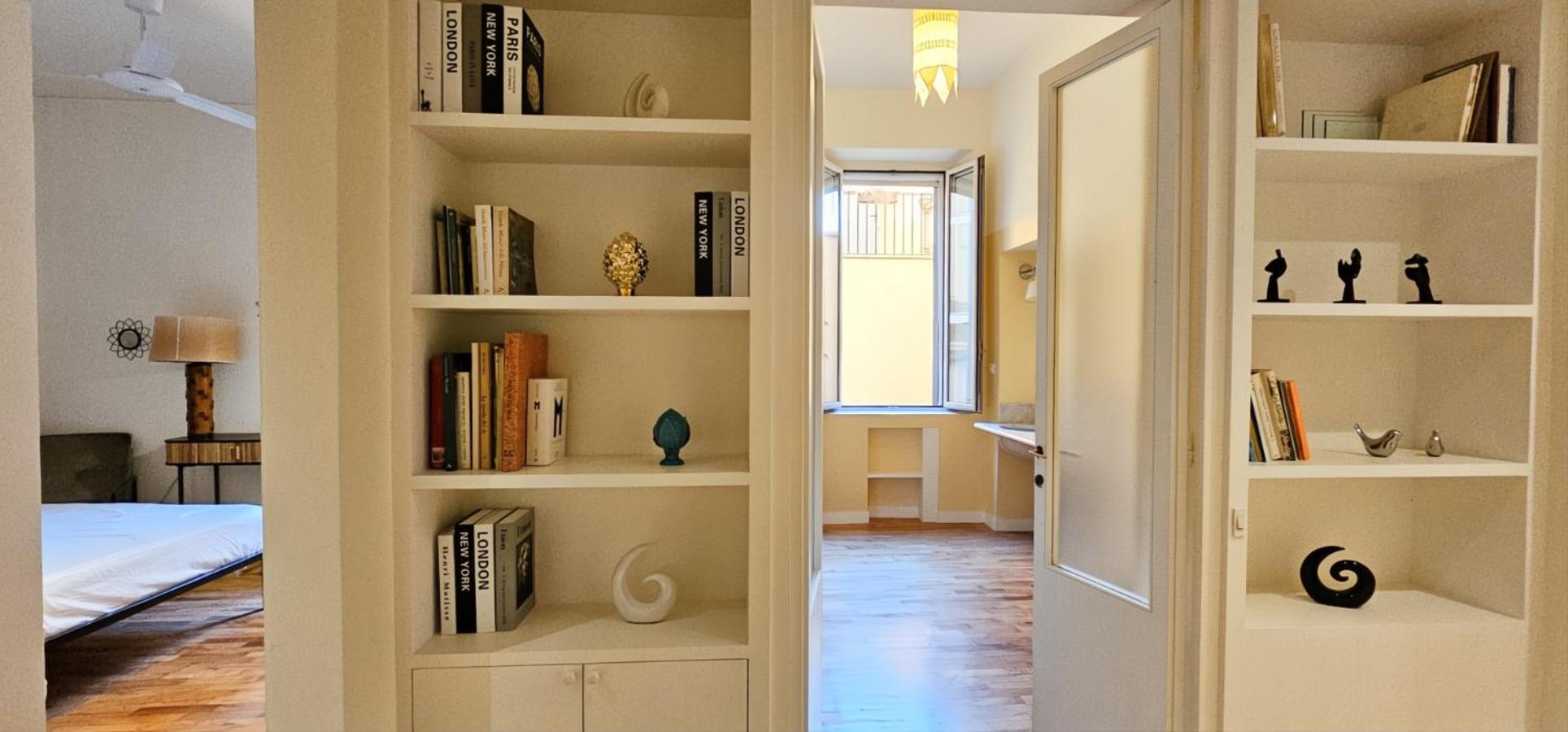 Elegantis Monti Royal With Private Terrace Apartment