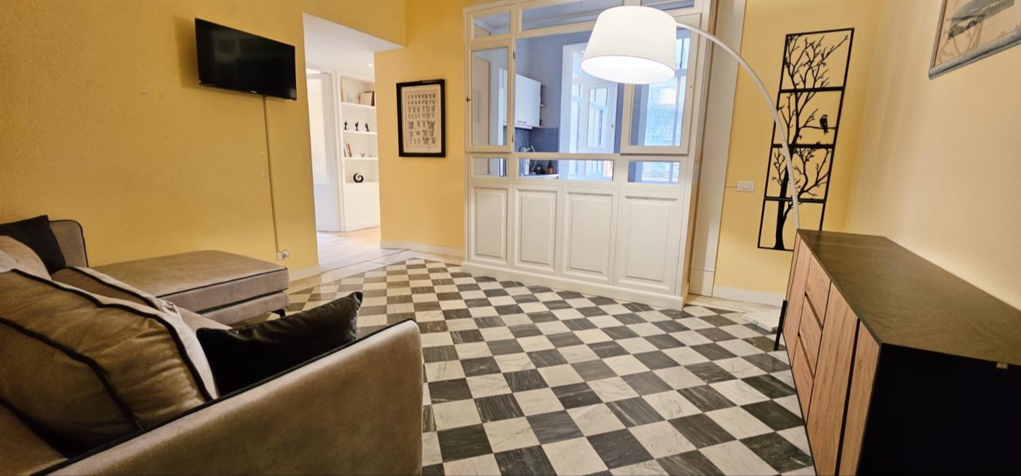 Elegantis Monti Royal With Private Terrace Apartment