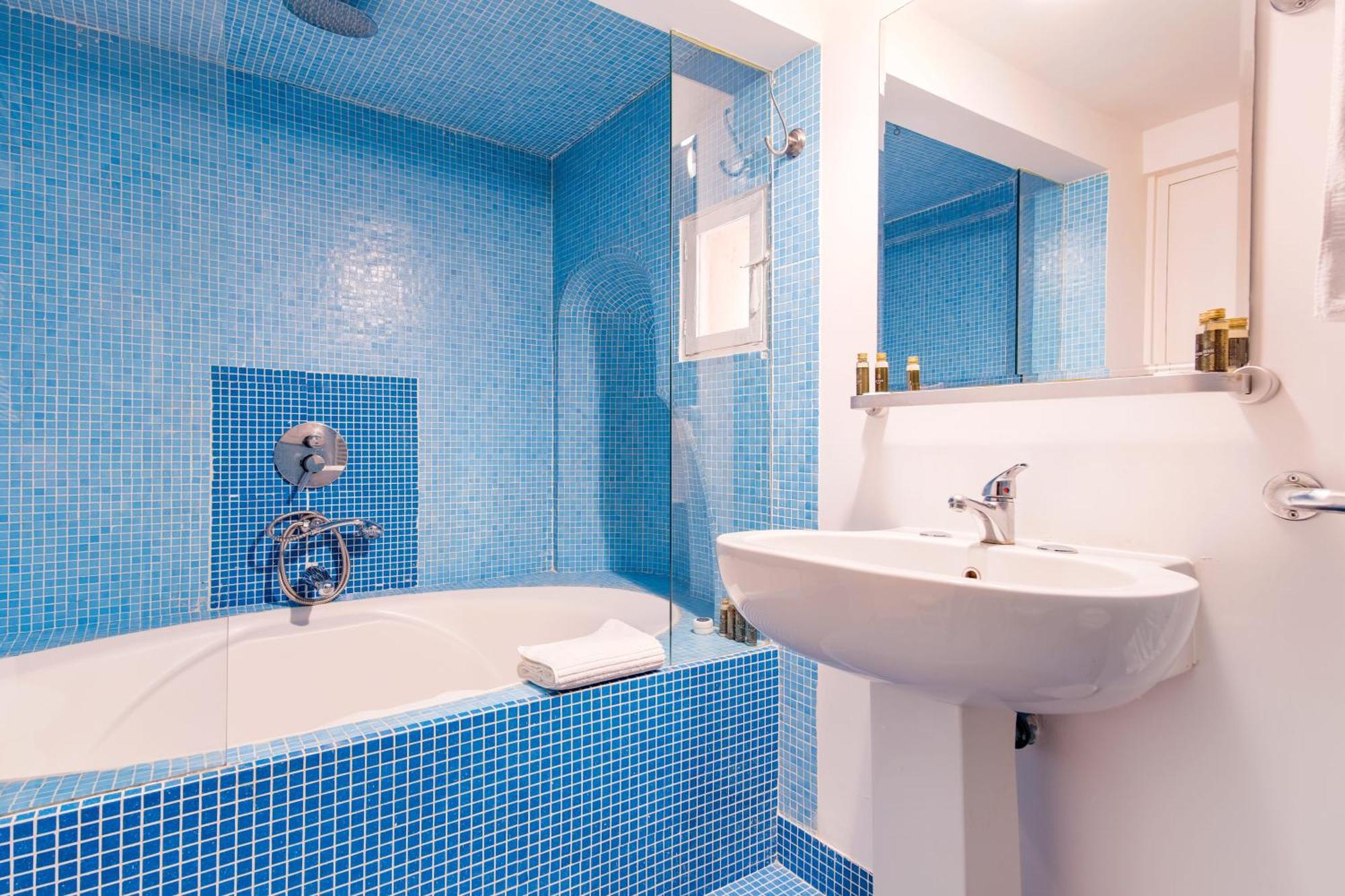 Apartment Elegantis Monti Royal With Private Terrace